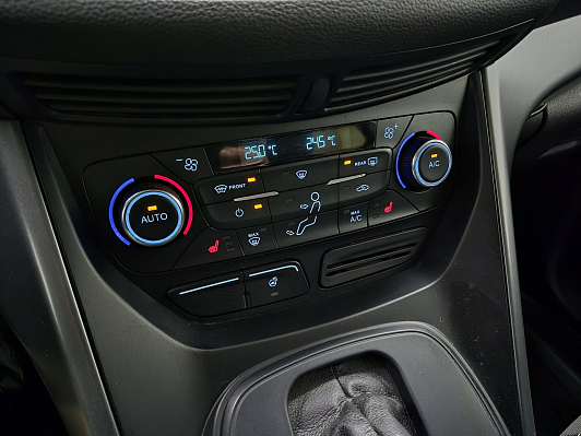 Ford Kuga Trend Plus (2017), 2018 года, пробег 107260 км