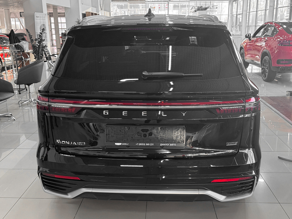 Geely Monjaro Флагман, черный