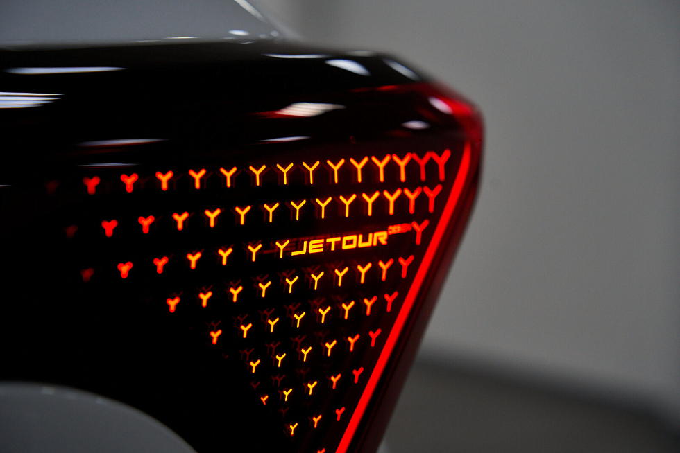 JETOUR X70+ Престиж, черный