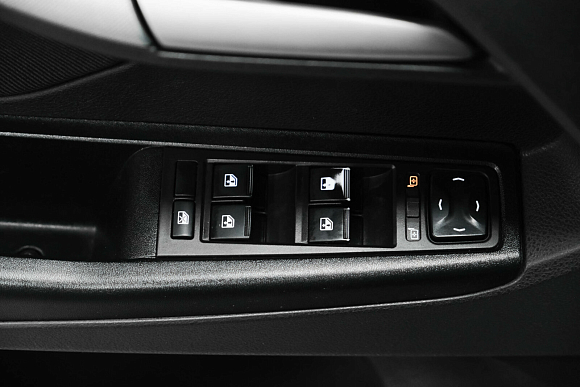 Lada (ВАЗ) Vesta Comfort, 2018 года, пробег 101000 км