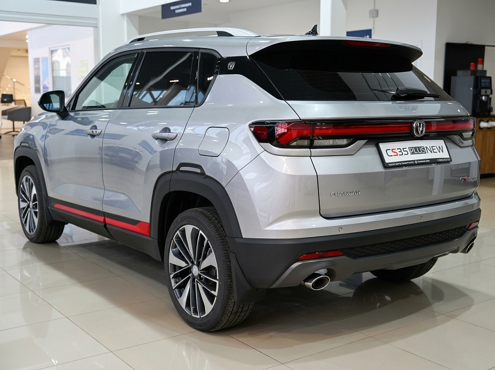 Changan CS35 Plus Техно, серебряный