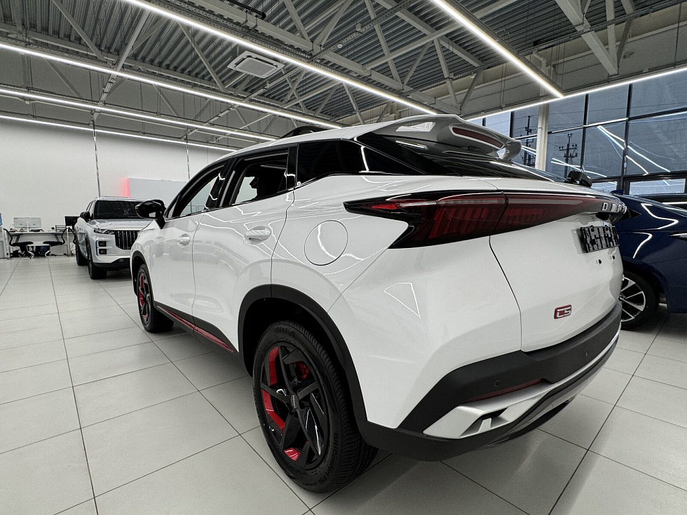 Omoda C5 Lifestyle, белый