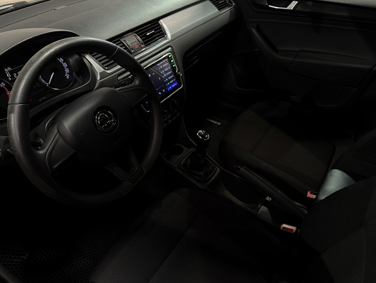 Skoda Rapid Hockey Edition Active, 2018 года, пробег 83536 км
