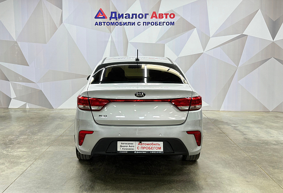 Kia Rio Luxe, 2017 года, пробег 219811 км