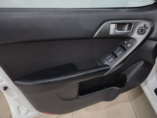 Kia Cerato, 2011 года, пробег 208550 км