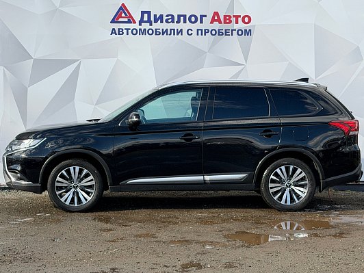 Mitsubishi Outlander Intense+, 2021 года, пробег 165000 км