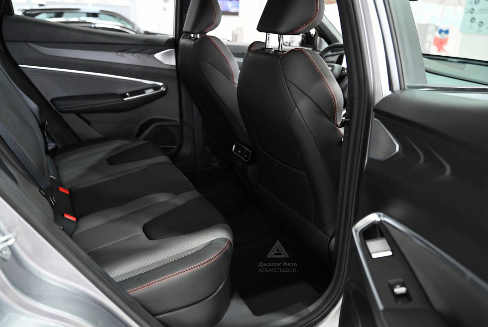 Geely Cityray Спорт, серебряный