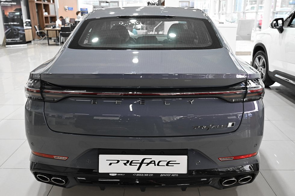 Geely Preface Люкс, серебряный
