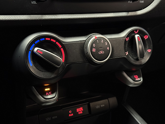 Kia Rio Comfort, 2019 года, пробег 79000 км