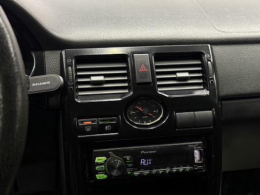 Lada (ВАЗ) Priora Норма, 2010 года, пробег 185612 км