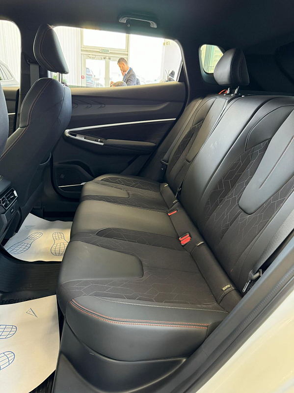 Geely Cityray Luxury, белый