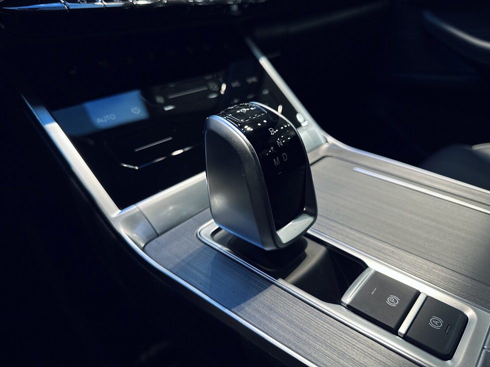 Chery Tiggo 4 Ultra, красный