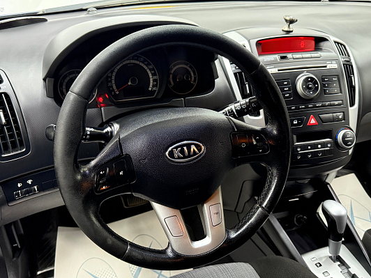 Kia Ceed, 2011 года, пробег 223305 км