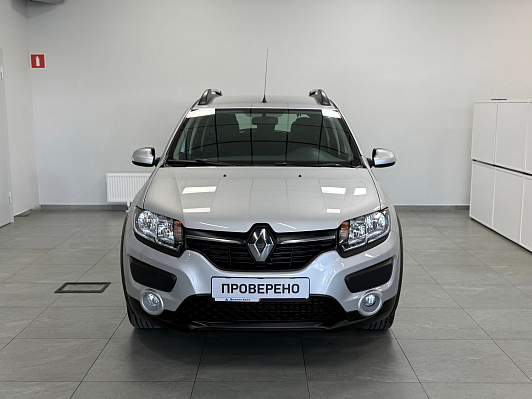 Renault Sandero Confort, 2017 года, пробег 153000 км
