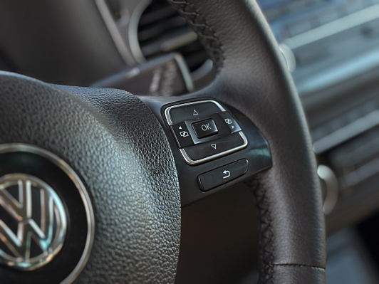 Volkswagen Tiguan Cup, 2012 года, пробег 296695 км