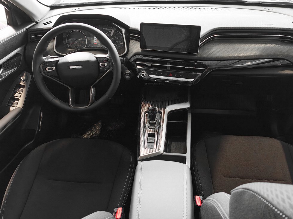 Haval Jolion Оптимум, черный