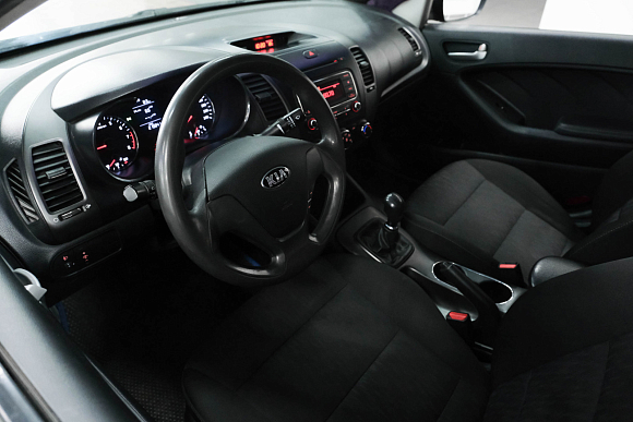 Kia Cerato Comfort, 2013 года, пробег 215000 км