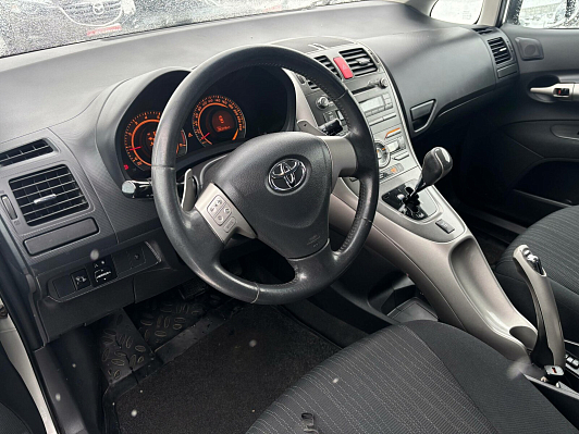Toyota Auris, 2008 года, пробег 283188 км