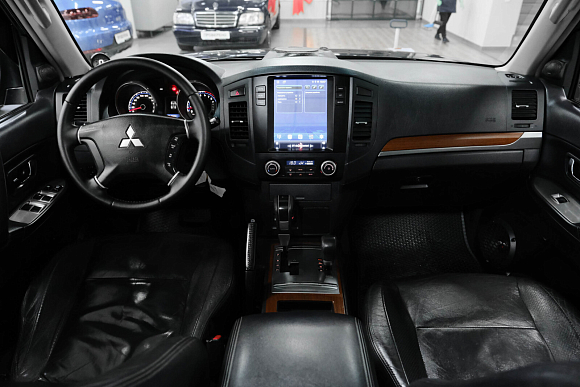 Mitsubishi Pajero Ultimate, 2007 года, пробег 197701 км