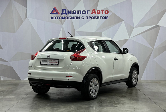 Nissan Juke XE, 2013 года, пробег 109000 км
