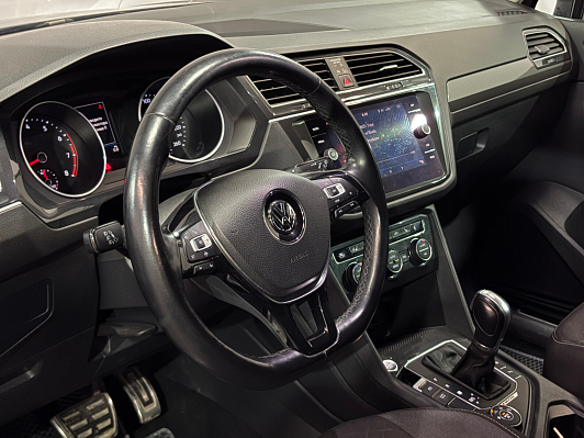Volkswagen Tiguan Exclusive, 2018 года, пробег 151064 км
