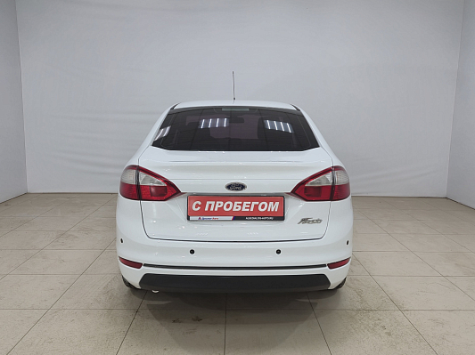 Ford Fiesta Trend, 2015 года, пробег 190030 км