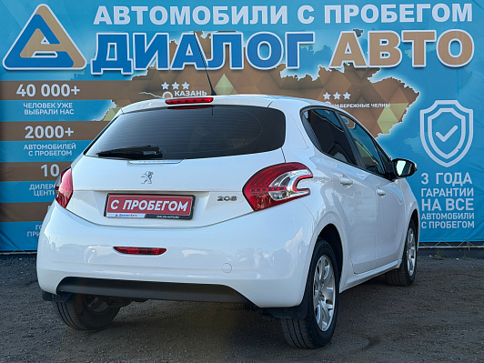 Peugeot 208 Active, 2014 года, пробег 150000 км