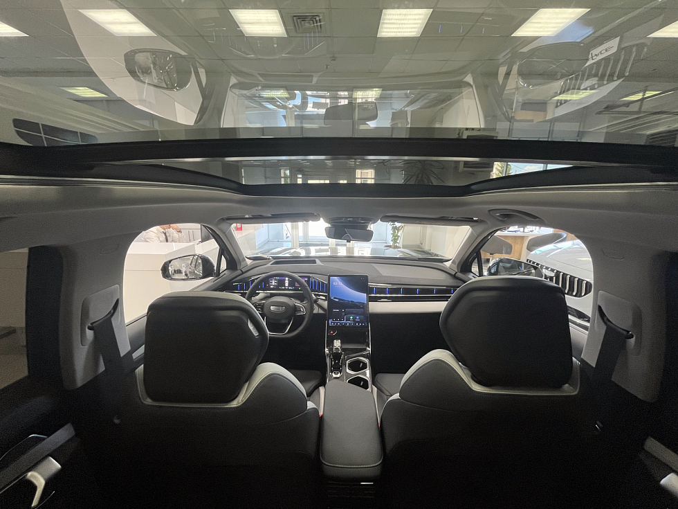 Geely Atlas Спорт, зеленый