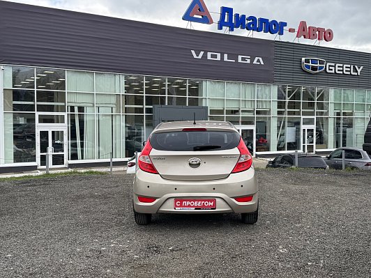 Hyundai Solaris Active, 2011 года, пробег 196955 км