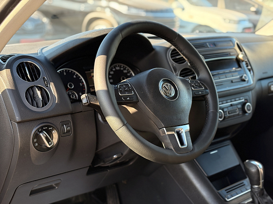 Volkswagen Tiguan Cup, 2012 года, пробег 296695 км