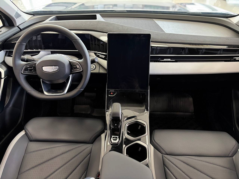 Geely Atlas Flagship Sport, серый